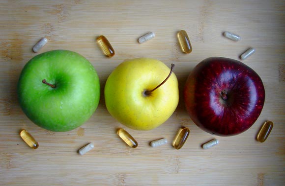 What are nutritional supplements and why do many nutritionists recommend them?