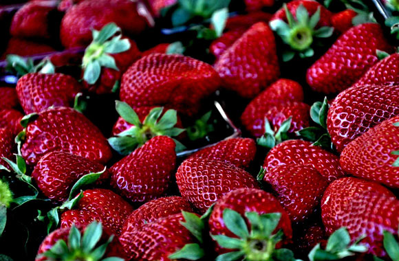 health benefits of fruits strawberry